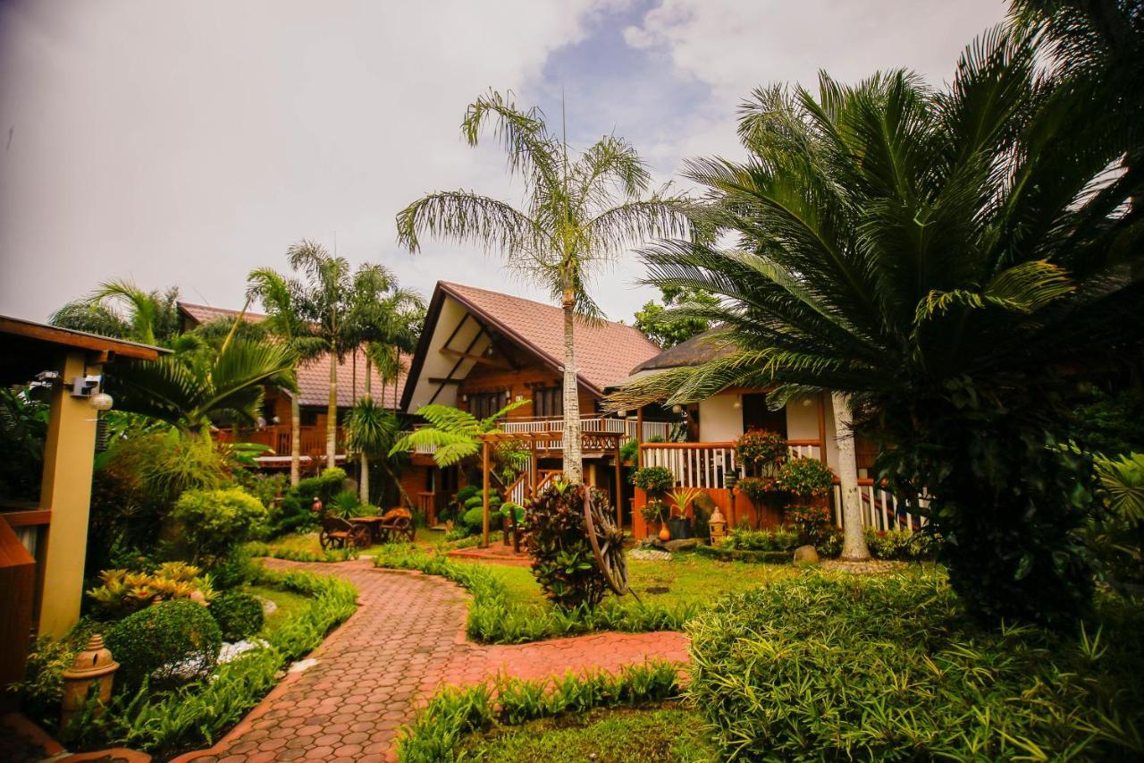 Hortz Hotels And Resorts Tagaytay City Exterior photo