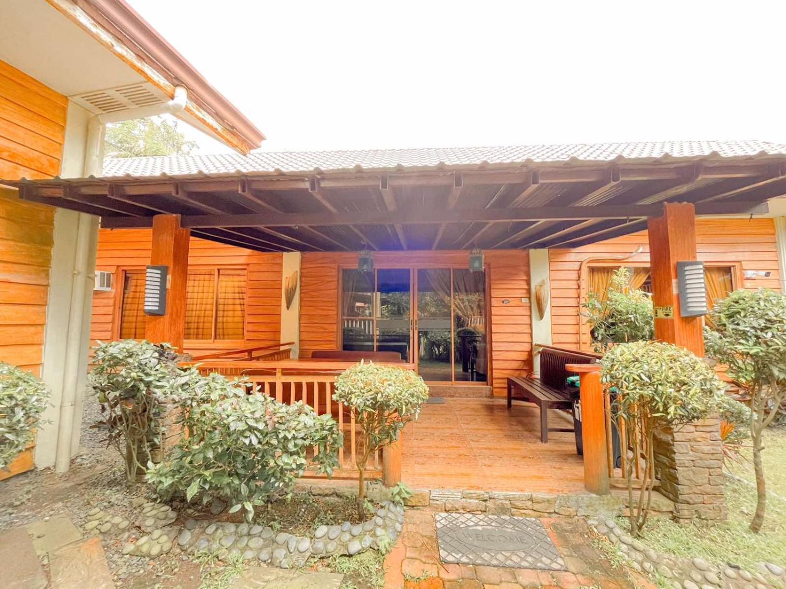 Hortz Hotels And Resorts Tagaytay City Exterior photo